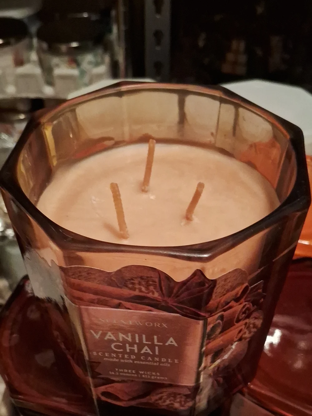 Vanilla Chai Scented Candle - Brown